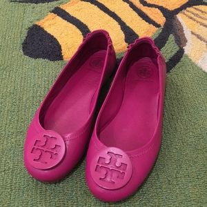 Tory Burch Minnie travel flats 6.5 hot pink